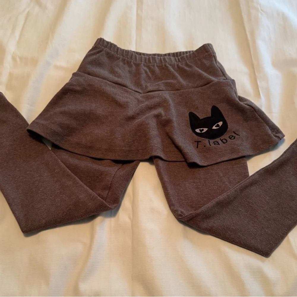 Toddler/Girls Brown Skirted Leggings with Cute Cat Detail - Picture 3 of 7